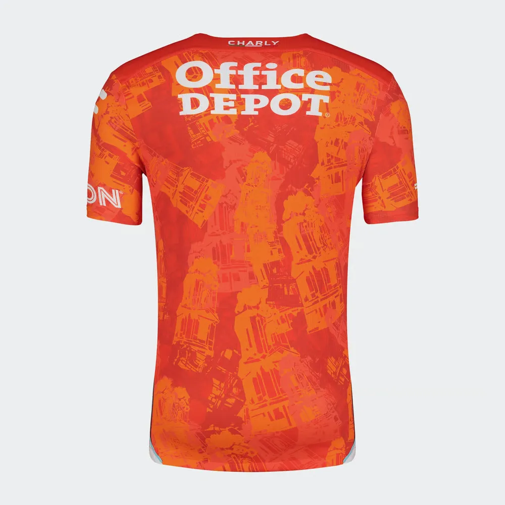 1800994_B34B3627-7C2D-68A0-60B9-470611472D37