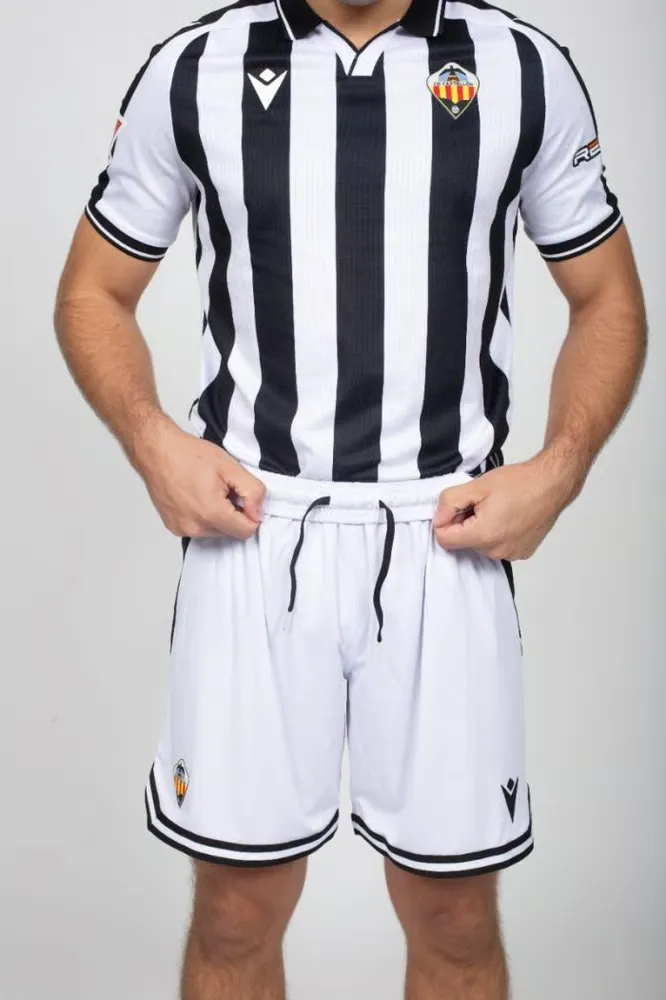 Pantalones cortos de casa CD Castellón 2024/25 para hombres