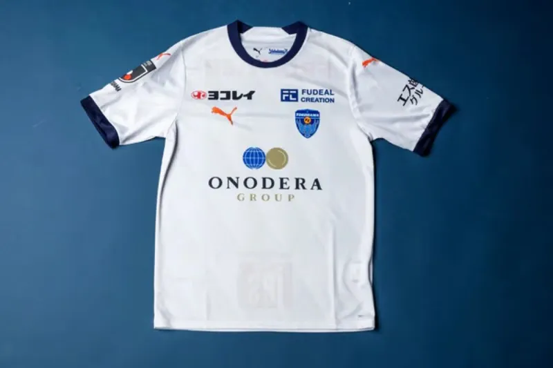 Camiseta de visitante Yokohama FC 2025 para mujeres