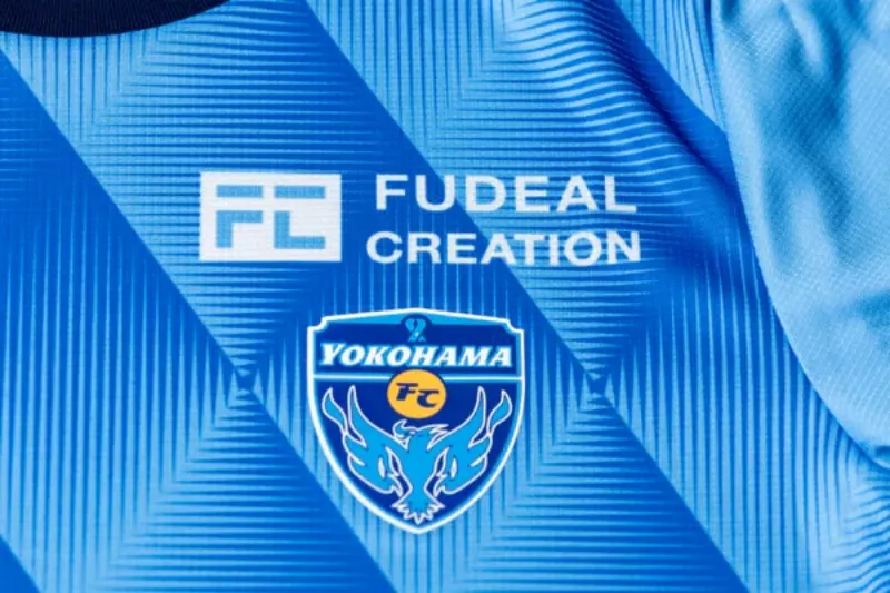 Camiseta de casa Yokohama FC 2025 para hombres - Imagen 2