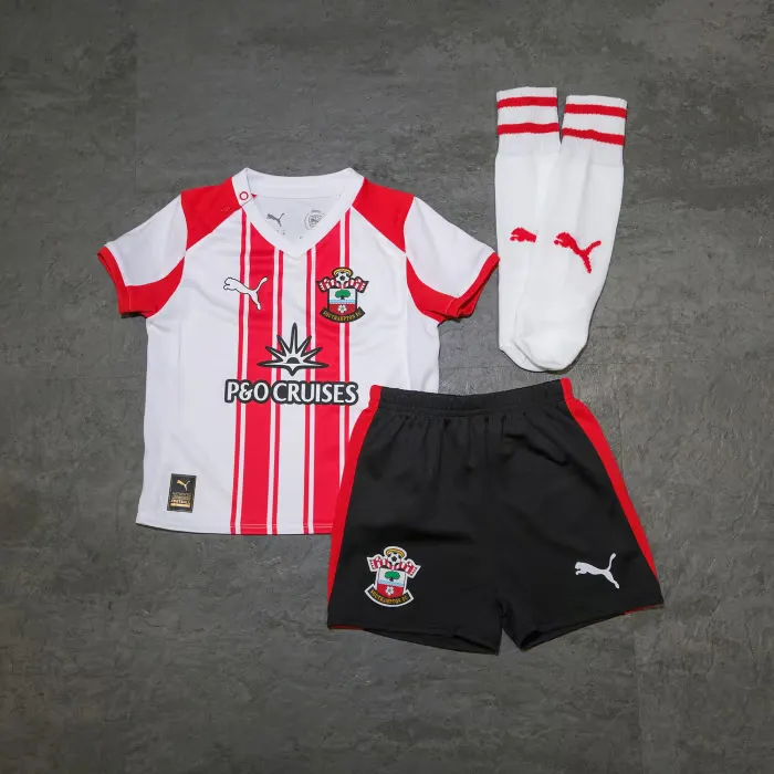 Conjunto de Local Southampton Niño 2025/26