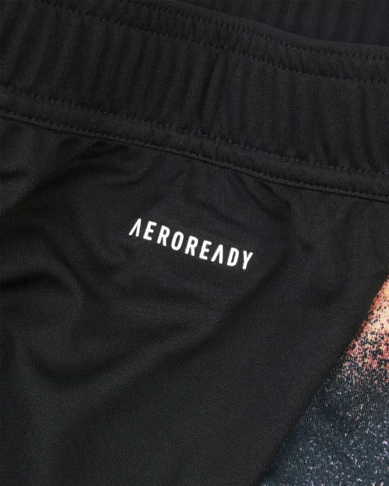 1804763_99F1A4B5-7D7B-2DCB-AE5A-1908D97F862F