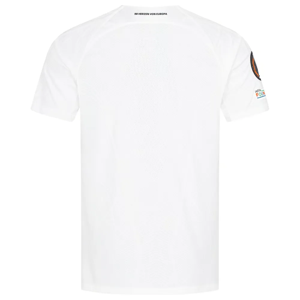 1806576_70B68912-7317-14FE-1205-C3B0F840609C