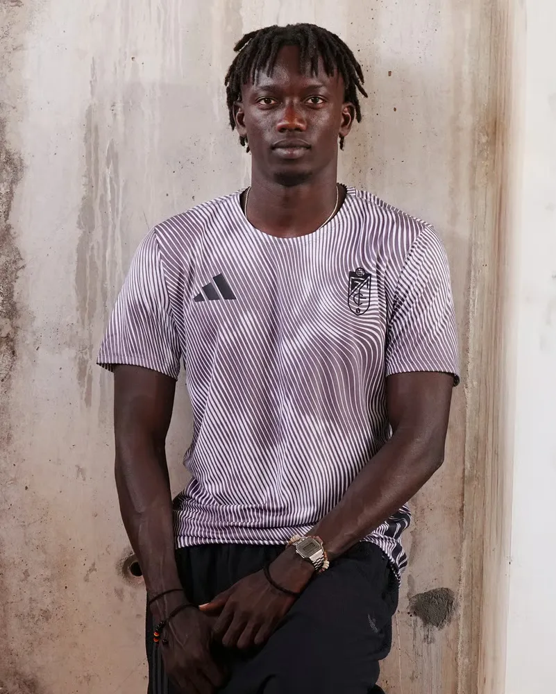 Camiseta de mujer Granada CF 2025/26 tercera de prepartido