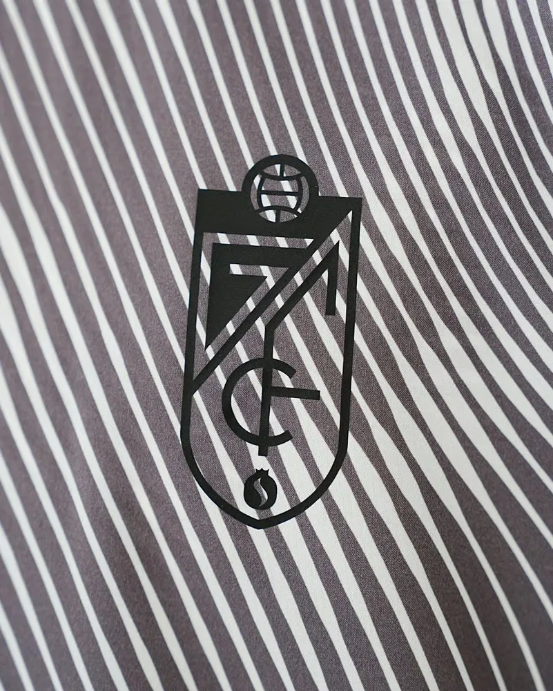 Camiseta de mujer Granada CF 2025/26 tercera de prepartido - Imagen 2