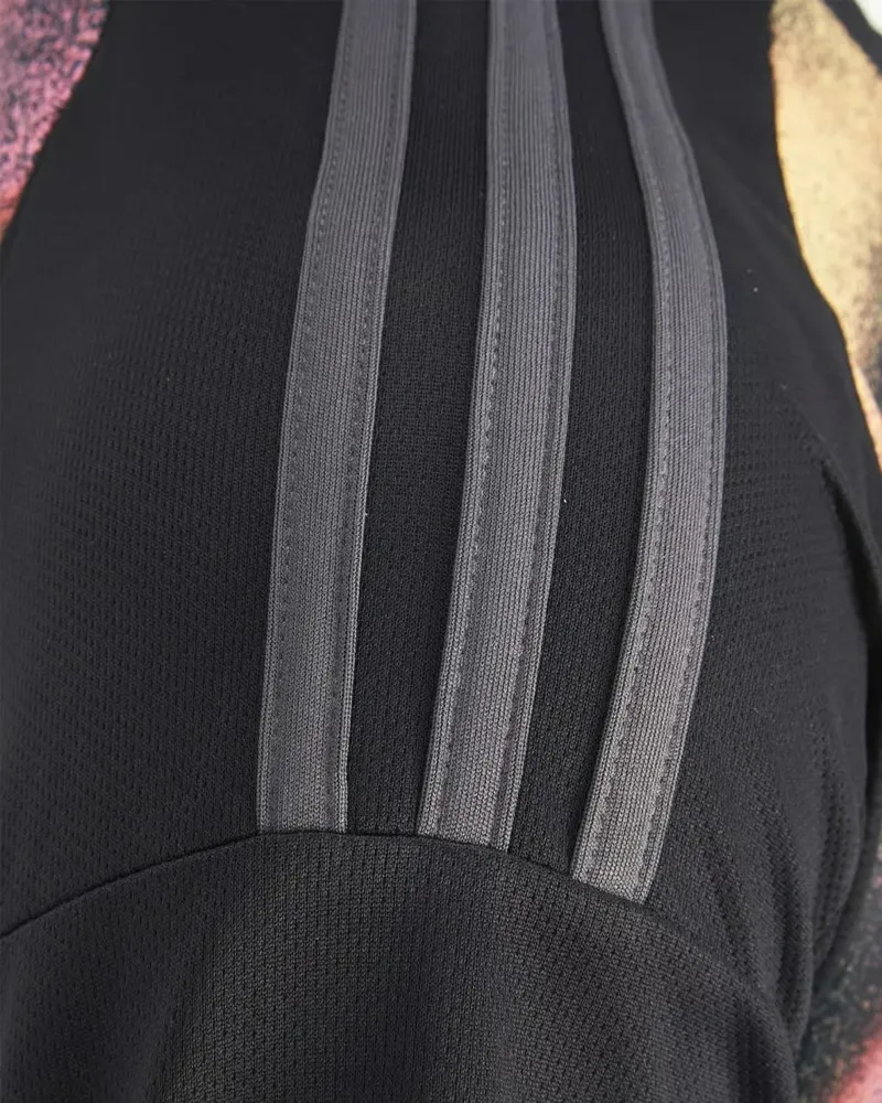 2651868_B09CBB98-7275-E0EA-1D15-8BC2B423B1CE