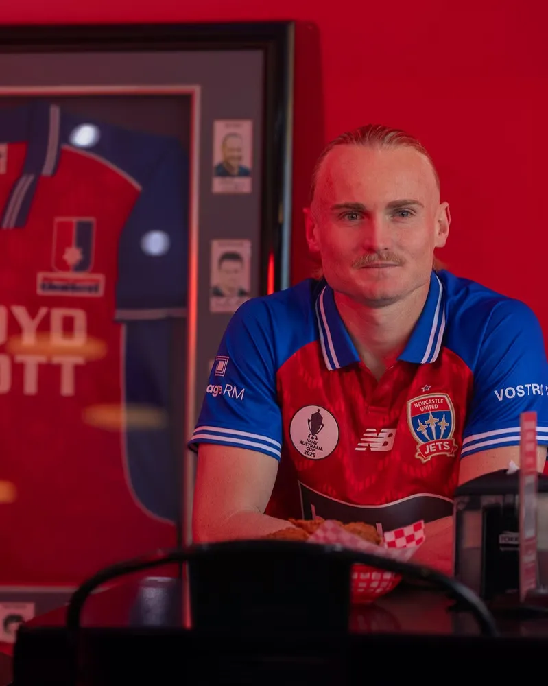 Camiseta Local de la Australia Cup 2025/26 del Newcastle Jets para Hombre - Imagen 4