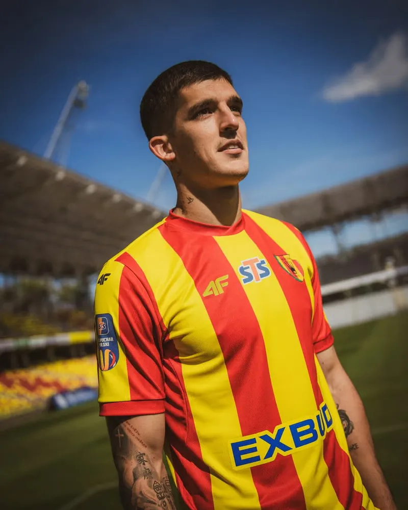 Camiseta de copa local 2025/26 del Korona Kielce para niño