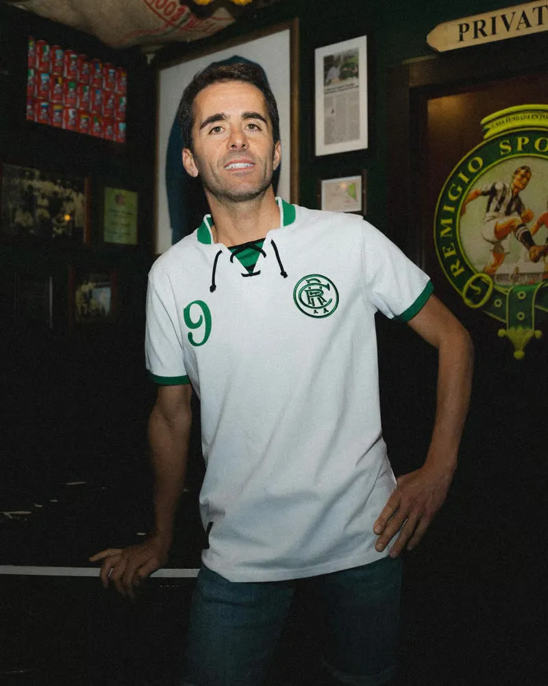 2653108_18C2ADF0-B280-DE90-E420-8EACD5C9B3AD